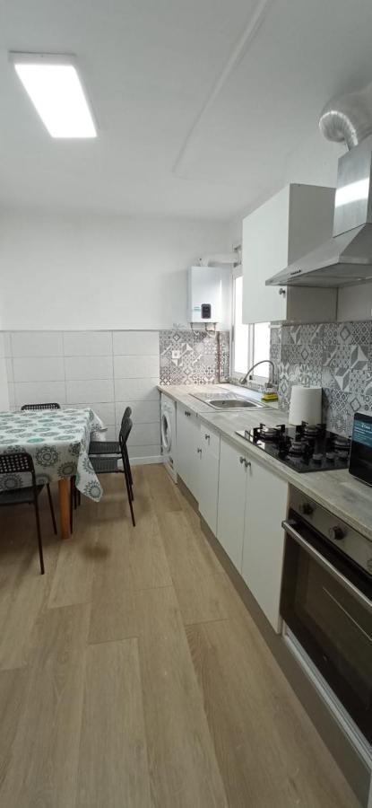 La Casona Vivienda Uso Turistico Recien Reformada En El Centro De Vilagarcia. Вилагарсия де Ароуса Екстериор снимка
